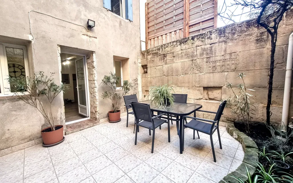 Achat maison à vendre 3 chambres 135 m² - Tarascon