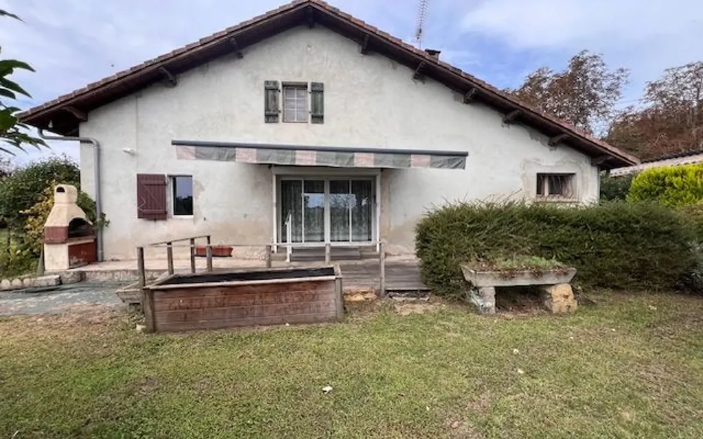 Achat maison à vendre 4 chambres 140 m² - Saint-Yaguen