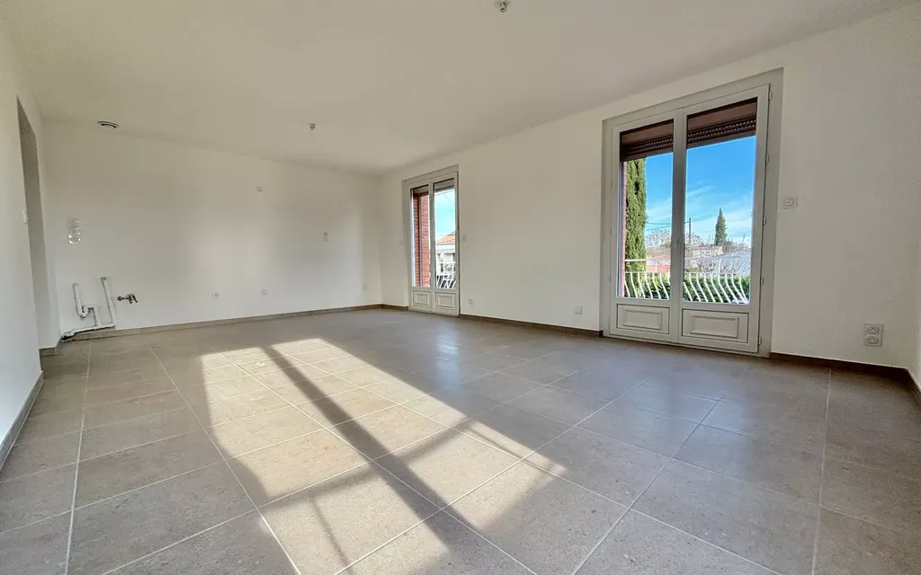 Achat appartement à vendre 4 pièces 89 m² - Uchaud