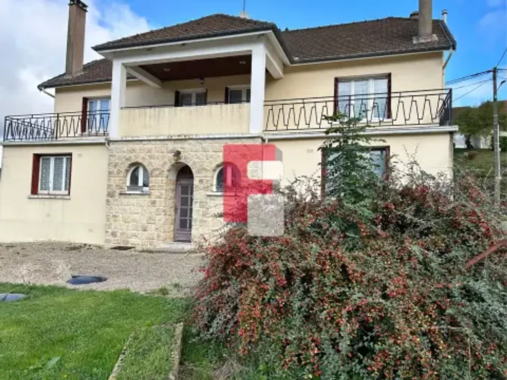 Achat maison à vendre 7 chambres 260 m² - Noé-les-Mallets