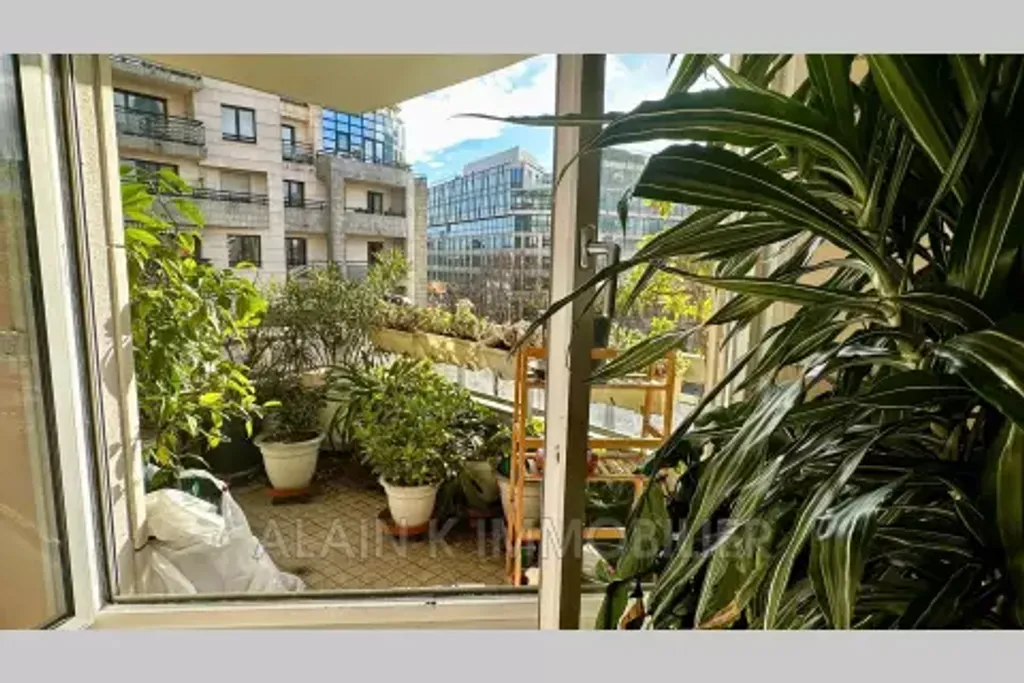 Achat appartement à vendre 4 pièces 89 m² - Courbevoie