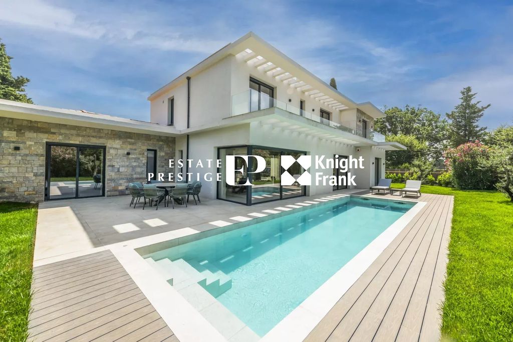 Achat maison à vendre 5 chambres 384 m² - Mougins