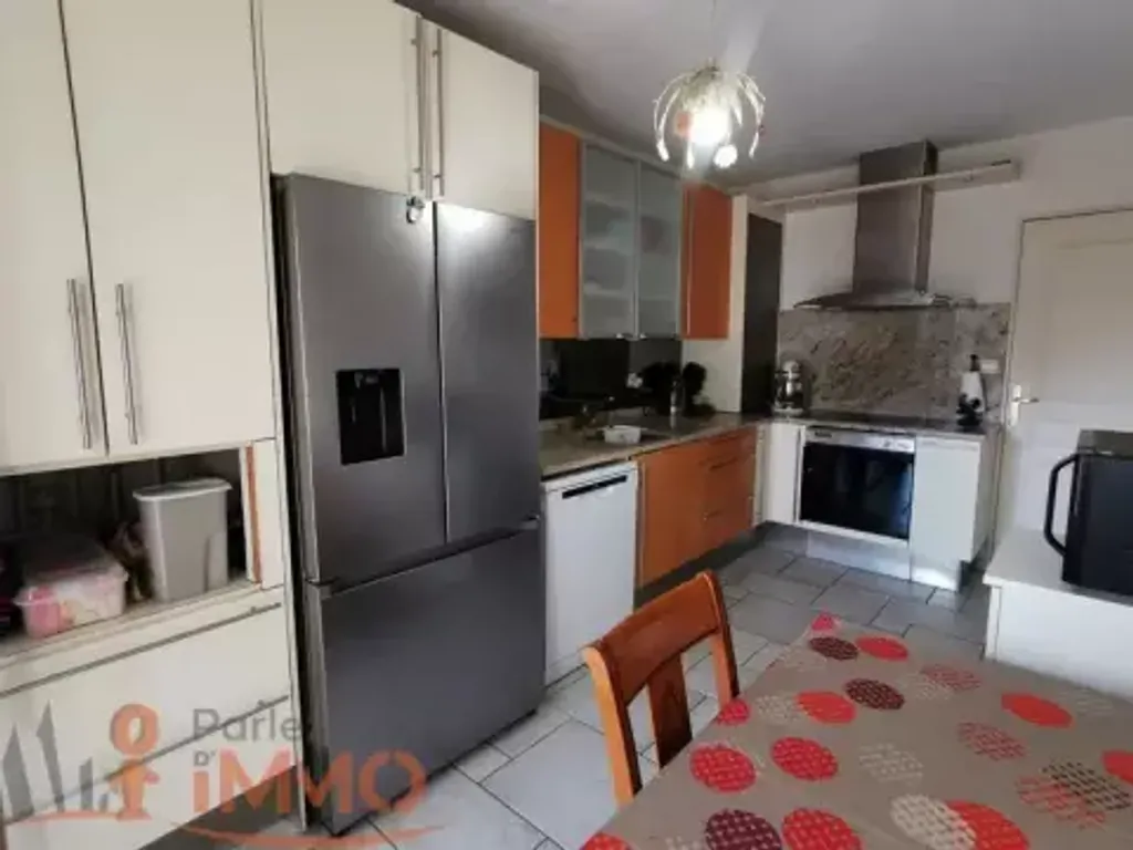 Achat appartement à vendre 5 pièces 125 m² - Tassin-la-Demi-Lune