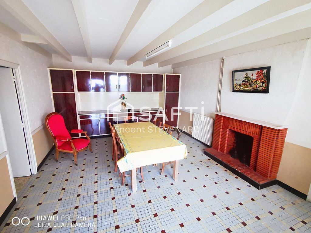 Achat maison à vendre 3 chambres 117 m² - Maine-de-Boixe