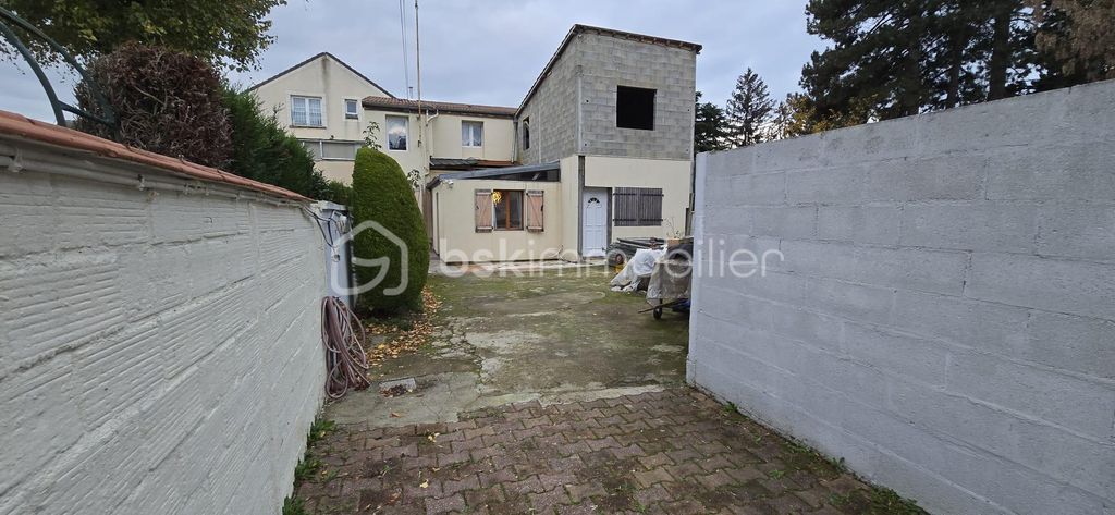 Achat maison à vendre 4 chambres 98 m² - Villiers-le-Bel