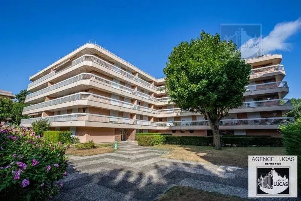 Achat appartement à vendre 4 pièces 83 m² - Verrières-le-Buisson