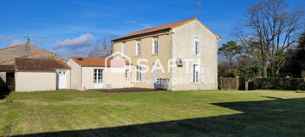 Achat maison à vendre 3 chambres 180 m² - Chantonnay