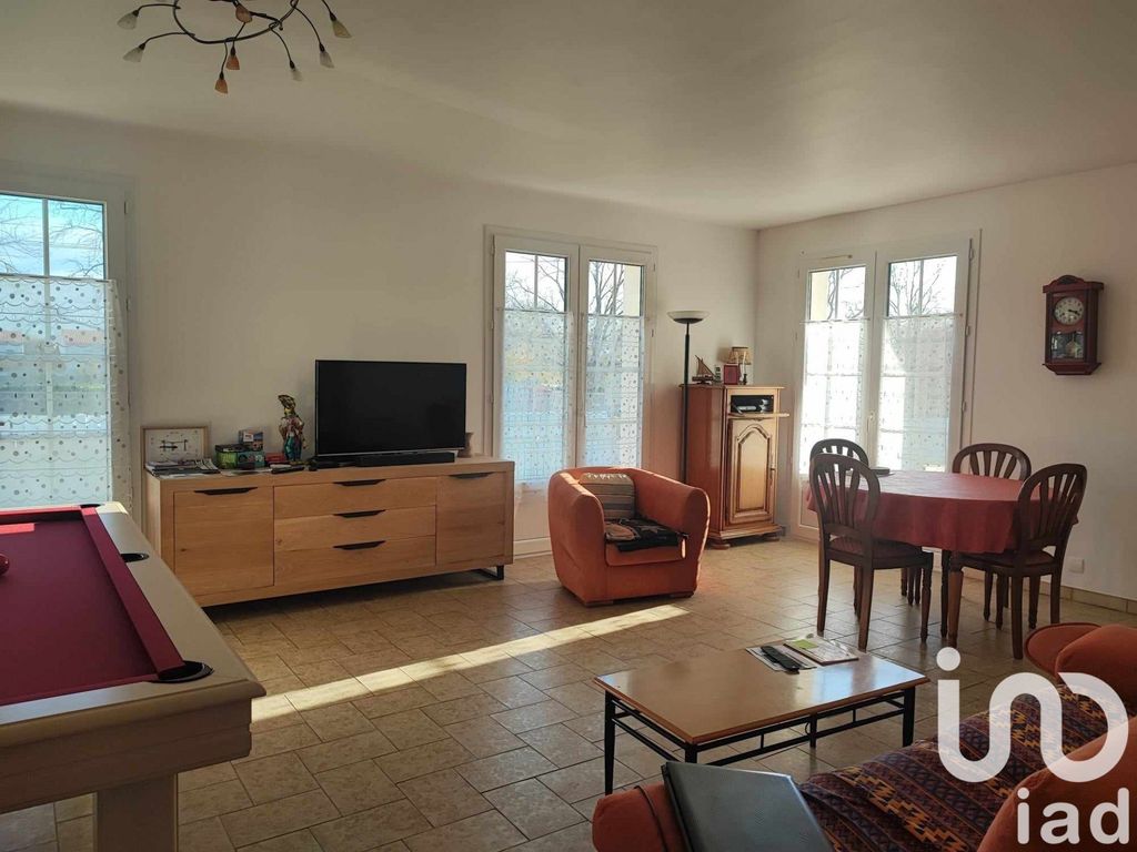 Achat maison à vendre 3 chambres 102 m² - Rochefort