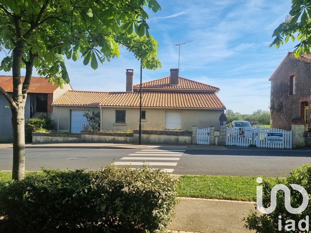 Achat maison à vendre 3 chambres 125 m² - Lys-Haut-Layon