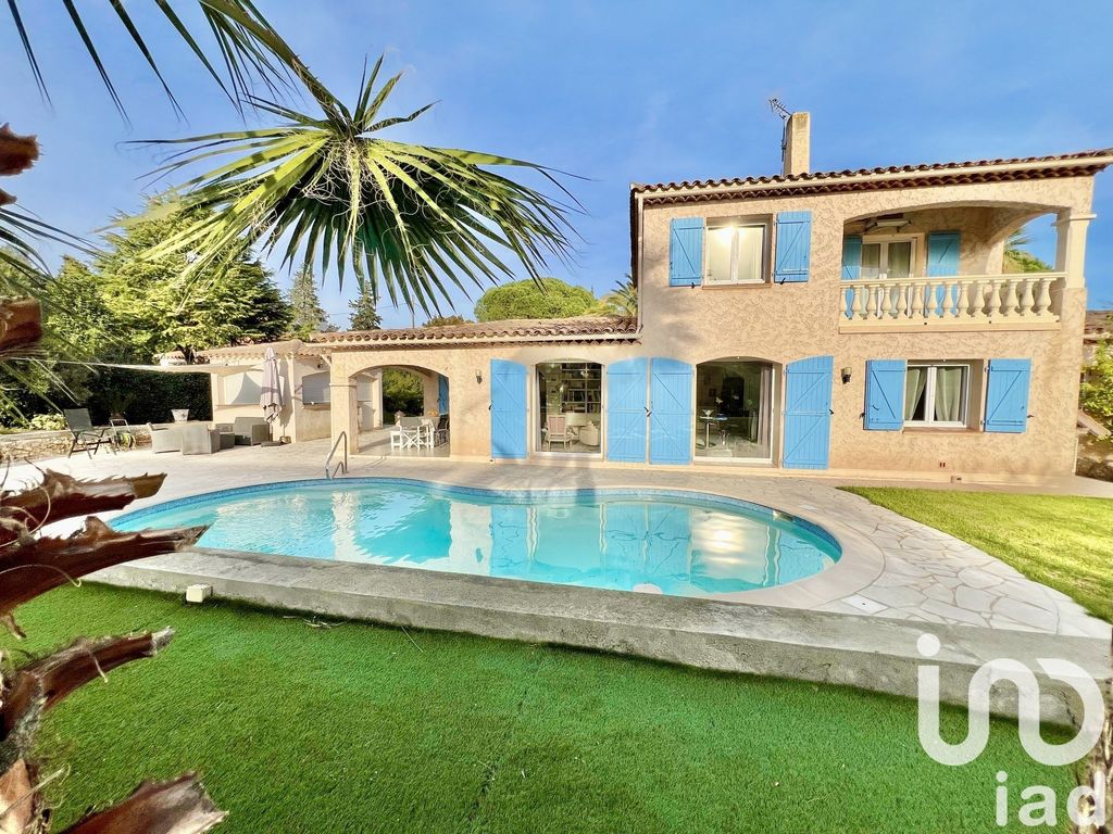 Achat maison à vendre 4 chambres 127 m² - Fréjus