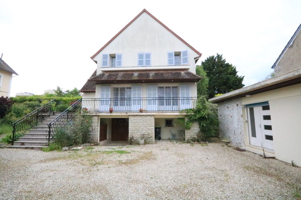 Achat maison à vendre 5 chambres 223 m² - Tonnerre