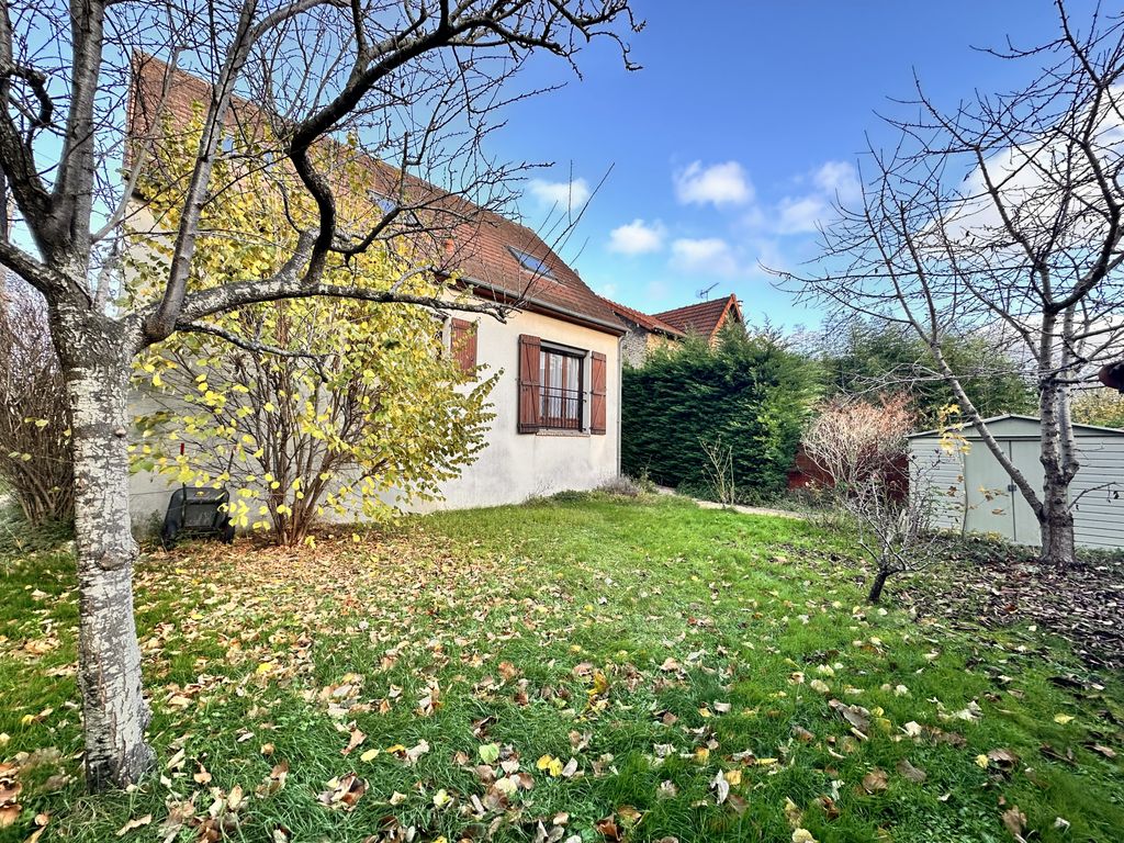 Achat maison à vendre 4 chambres 102 m² - Brou-sur-Chantereine