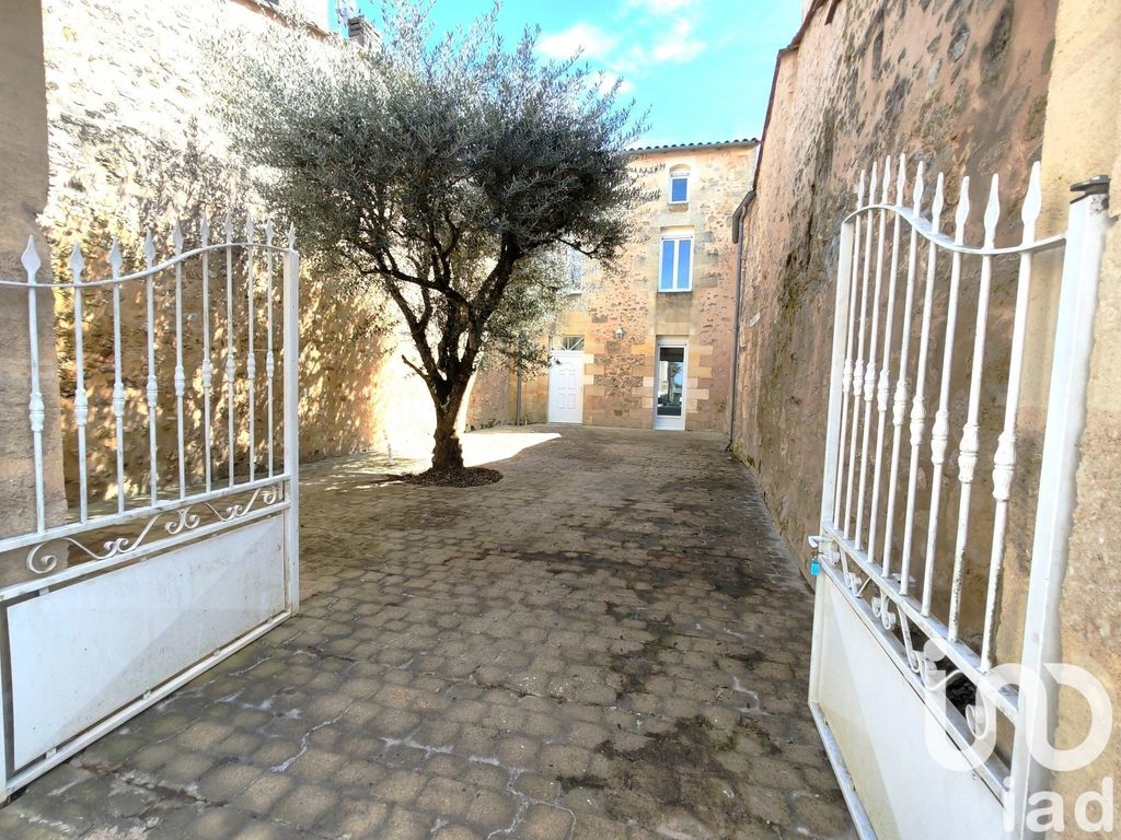 Achat maison à vendre 3 chambres 124 m² - Villefranche-de-Lonchat