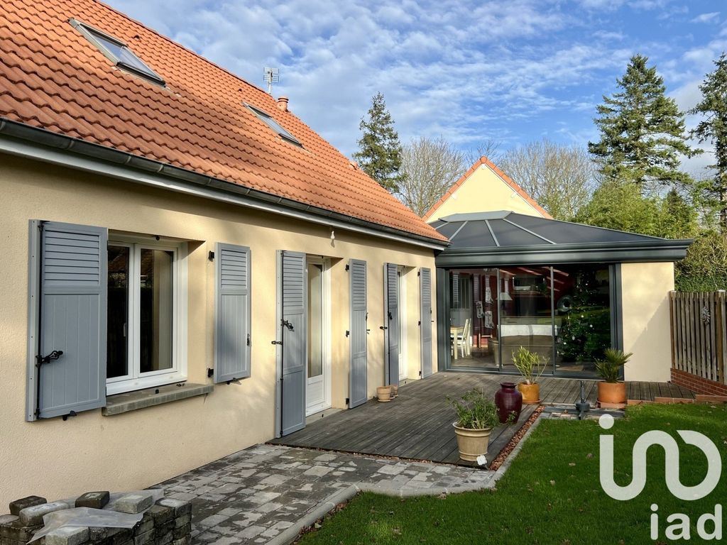 Achat maison à vendre 4 chambres 175 m² - Saint-Jean-de-Savigny