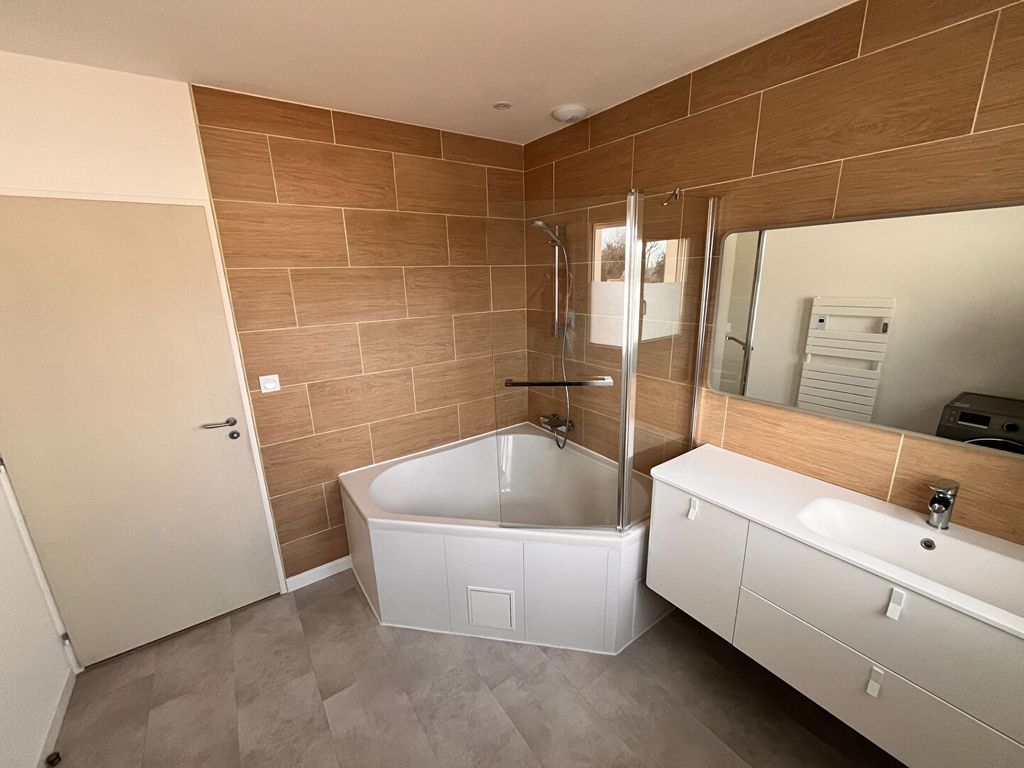 Achat maison à vendre 4 chambres 98 m² - La Roche-sur-Yon