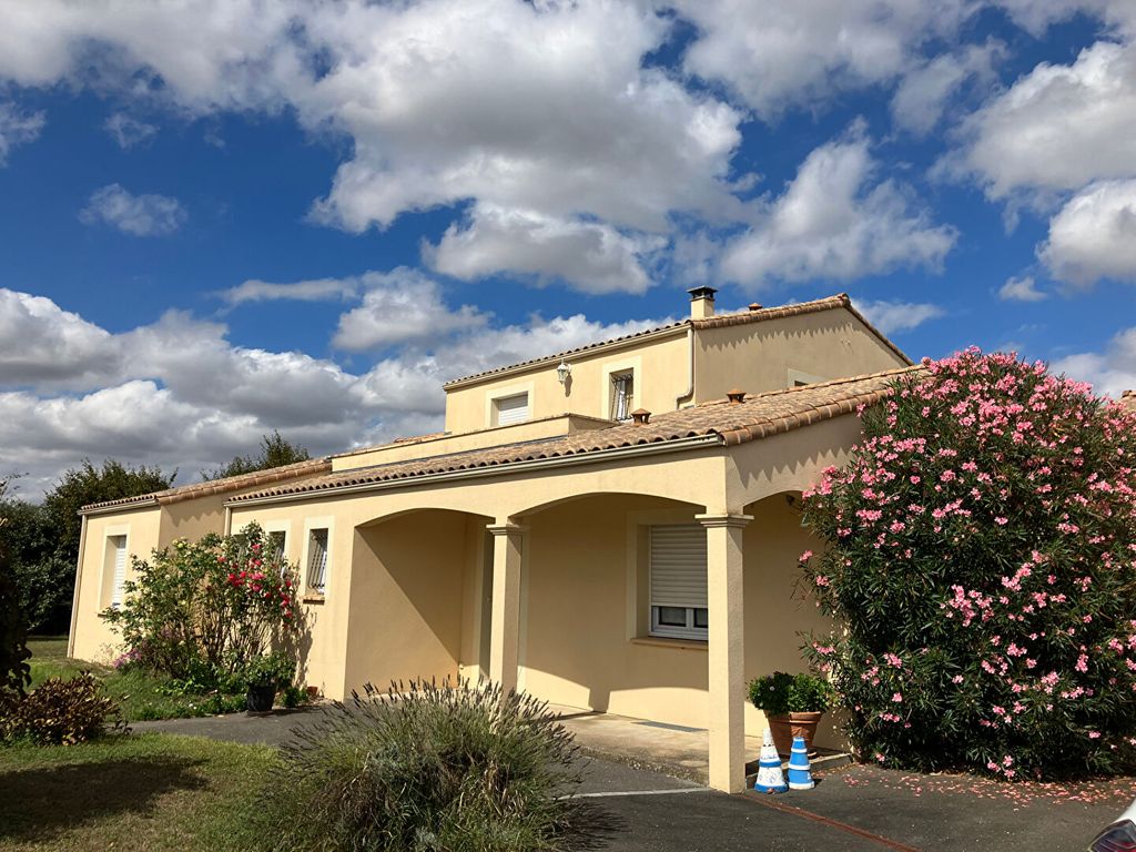 Achat maison à vendre 4 chambres 242 m² - Doix-les-Fontaines