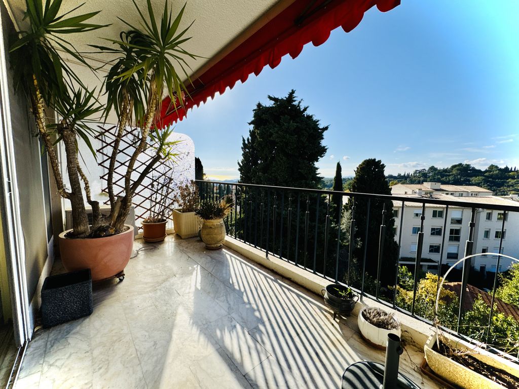 Achat appartement à vendre 4 pièces 101 m² - Vence