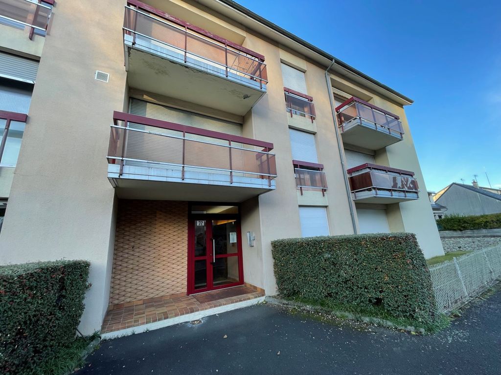 Achat appartement à vendre 3 pièces 67 m² - Riom-ès-Montagnes