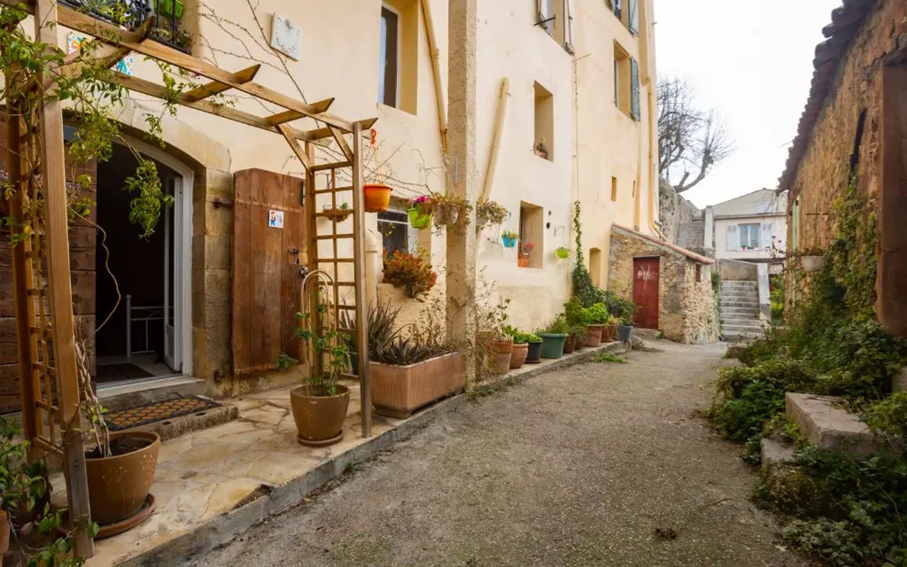 Achat appartement à vendre 3 pièces 131 m² - Fayence