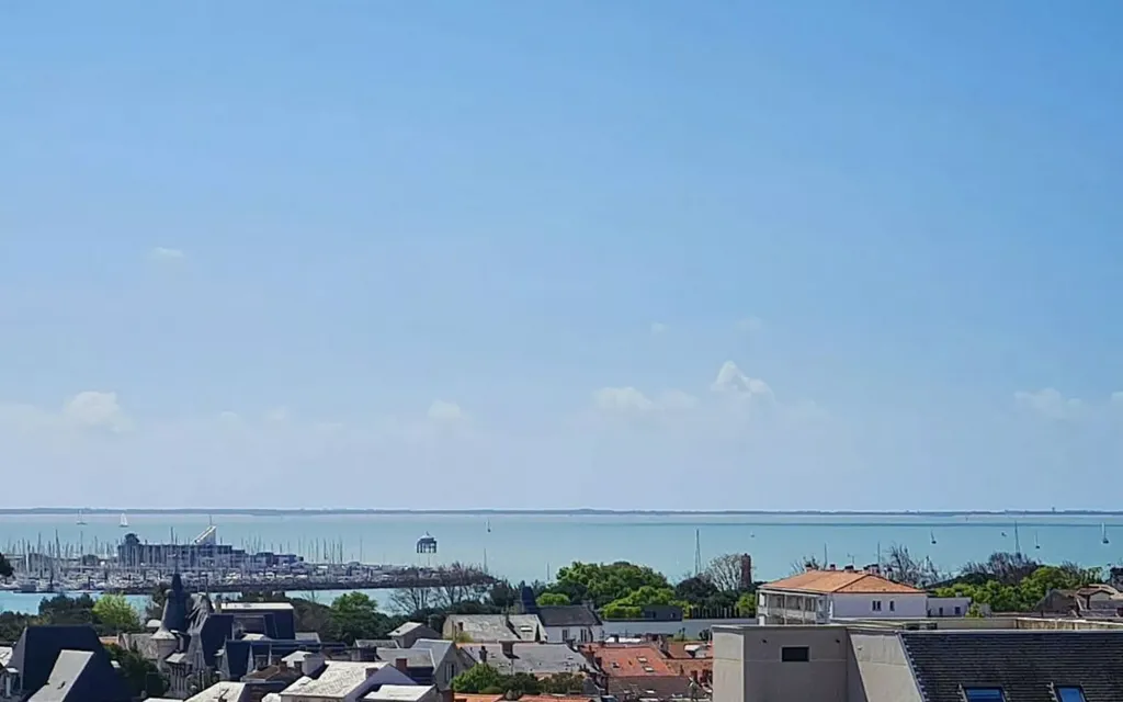 Achat appartement à vendre 4 pièces 108 m² - La Rochelle