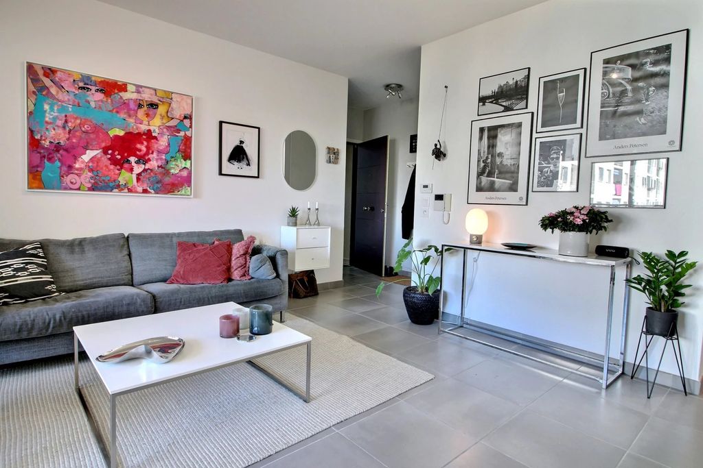 Achat appartement à vendre 3 pièces 57 m² - Antibes