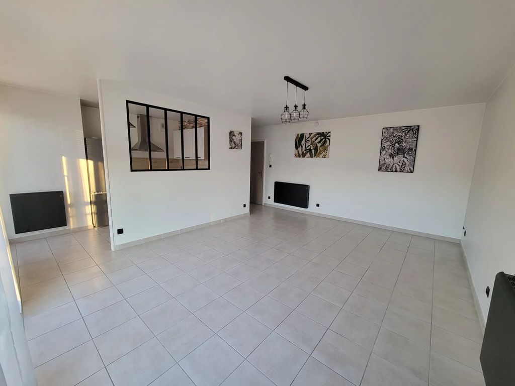 Achat appartement à vendre 2 pièces 50 m² - Sainte-Suzanne