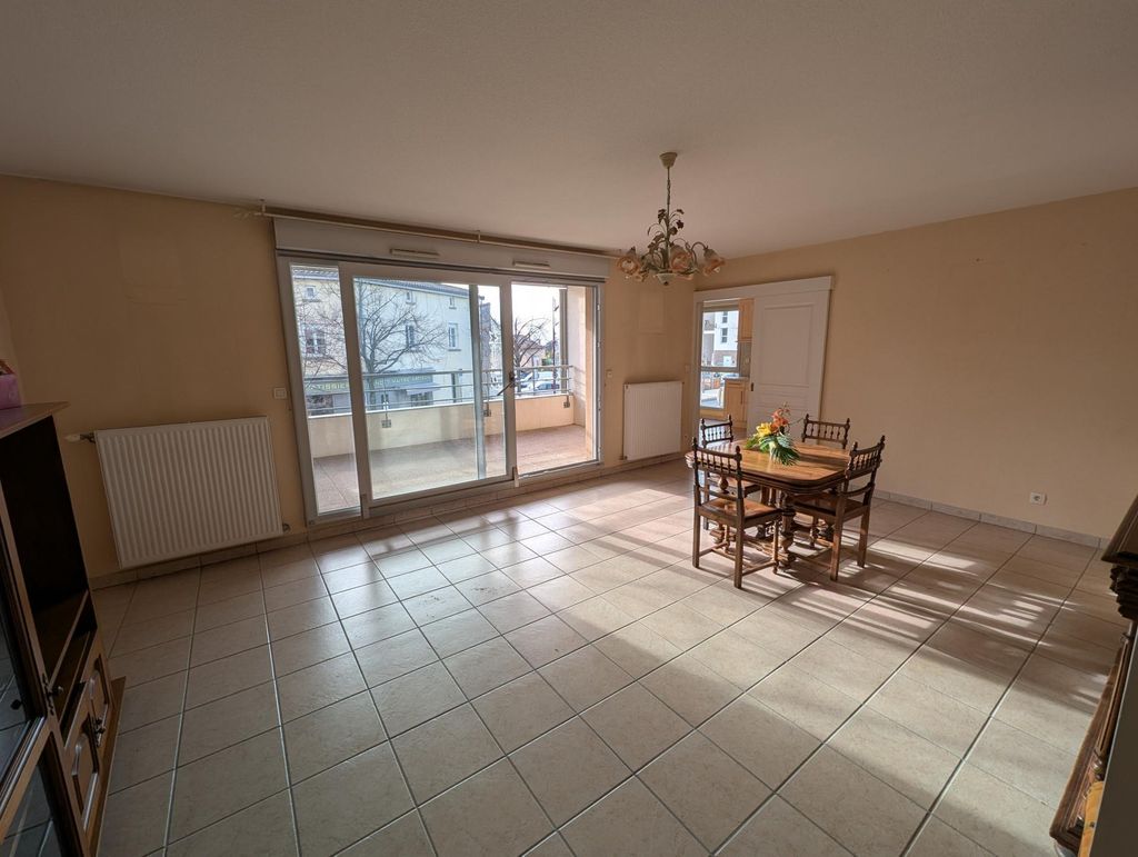 Achat appartement à vendre 3 pièces 83 m² - Irigny