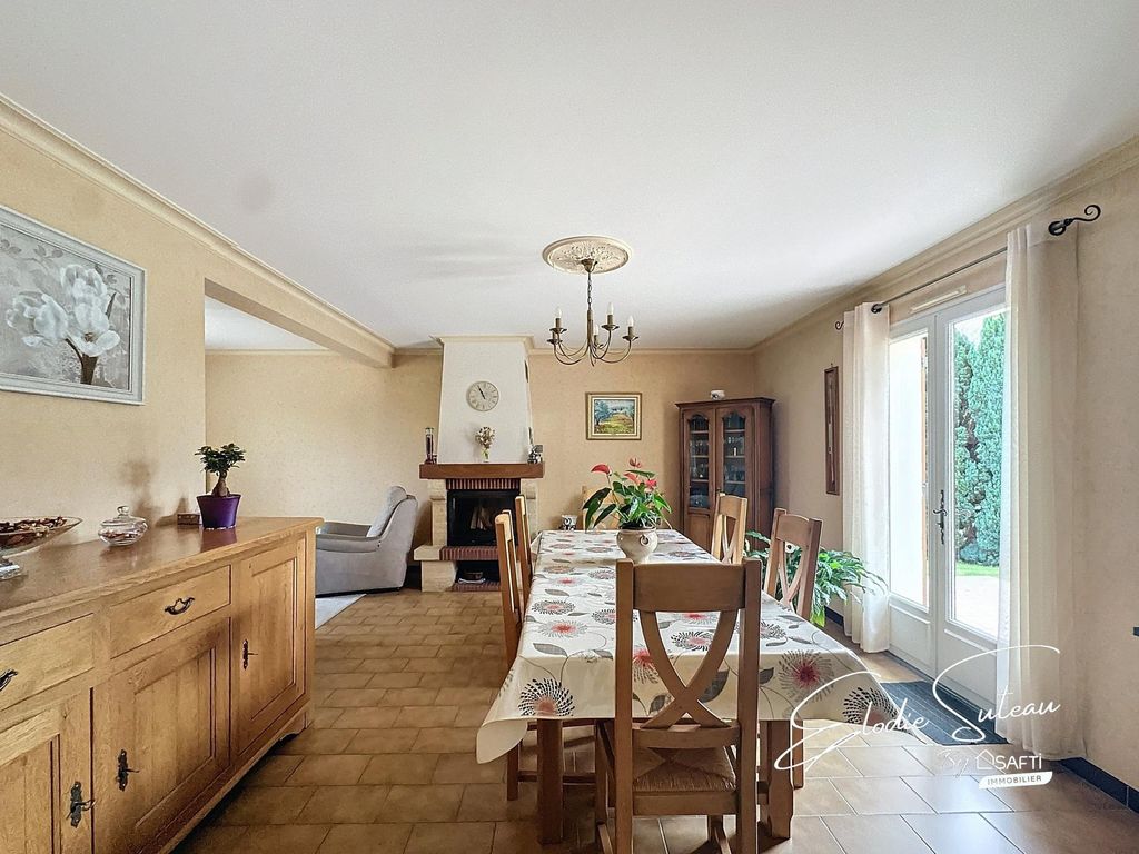 Achat maison à vendre 5 chambres 150 m² - Le Lion-d'Angers