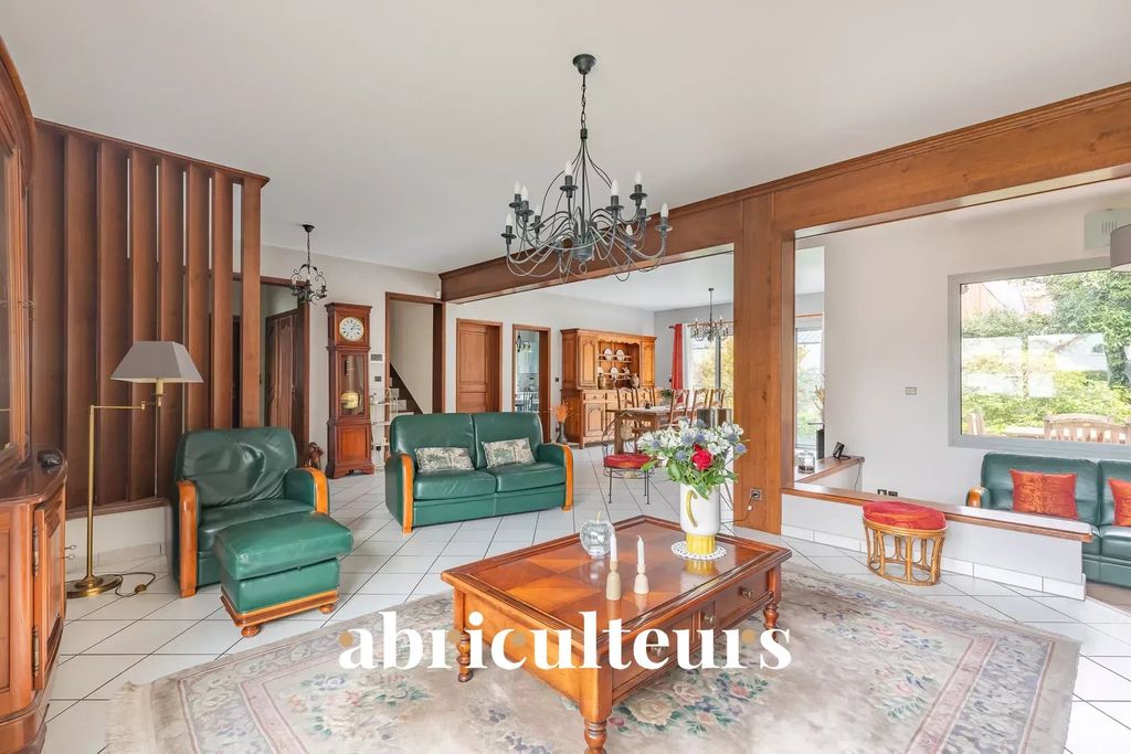 Achat maison à vendre 3 chambres 235 m² - Maisons-Alfort