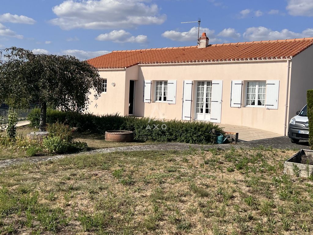 Achat maison à vendre 3 chambres 101 m² - Mortagne-sur-Sèvre