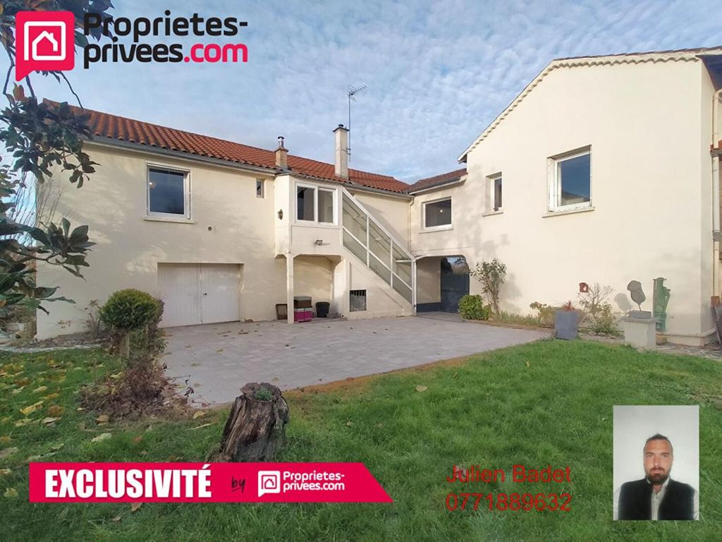 Achat maison à vendre 5 chambres 200 m² - Unias