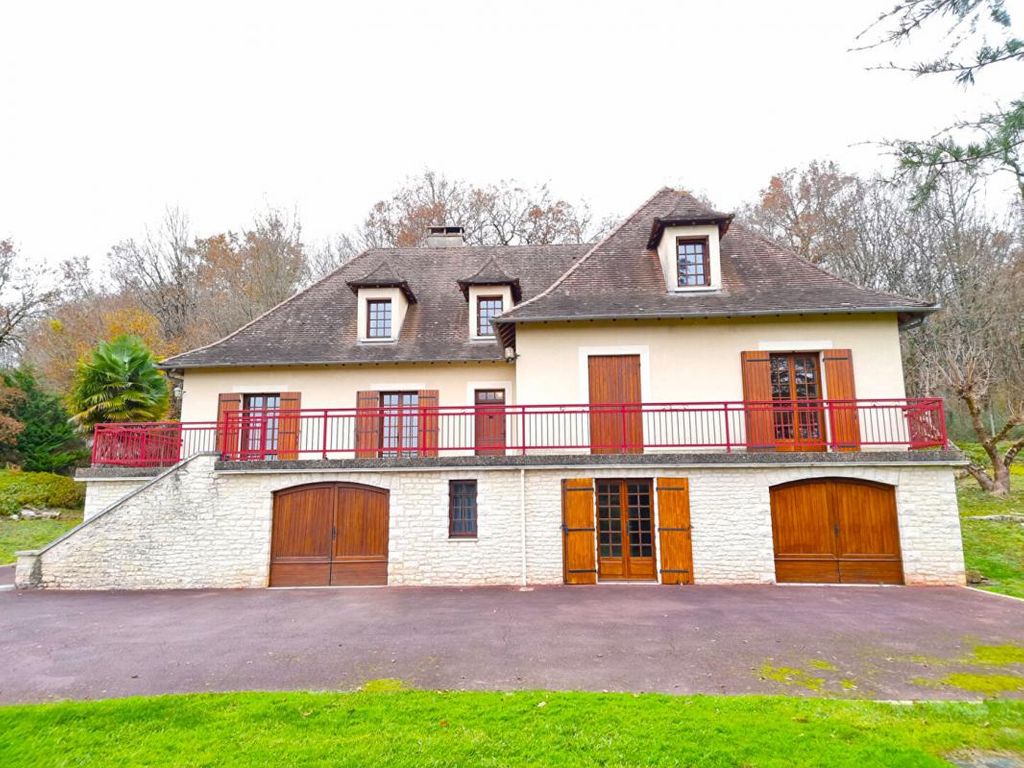 Achat maison à vendre 5 chambres 270 m² - Saint-Martial-d'Albarède