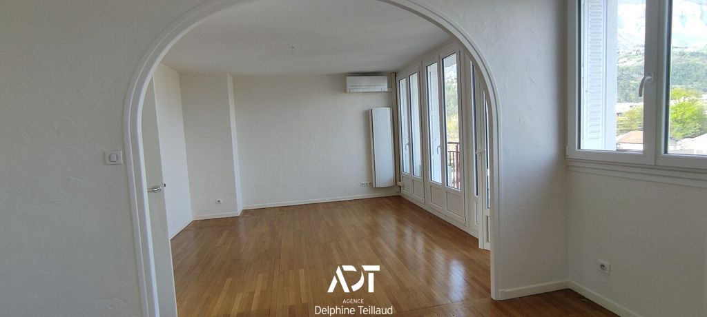 Achat appartement à vendre 4 pièces 70 m² - Meylan