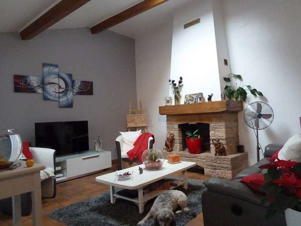 Achat maison à vendre 4 chambres 108 m² - Saint-Victor