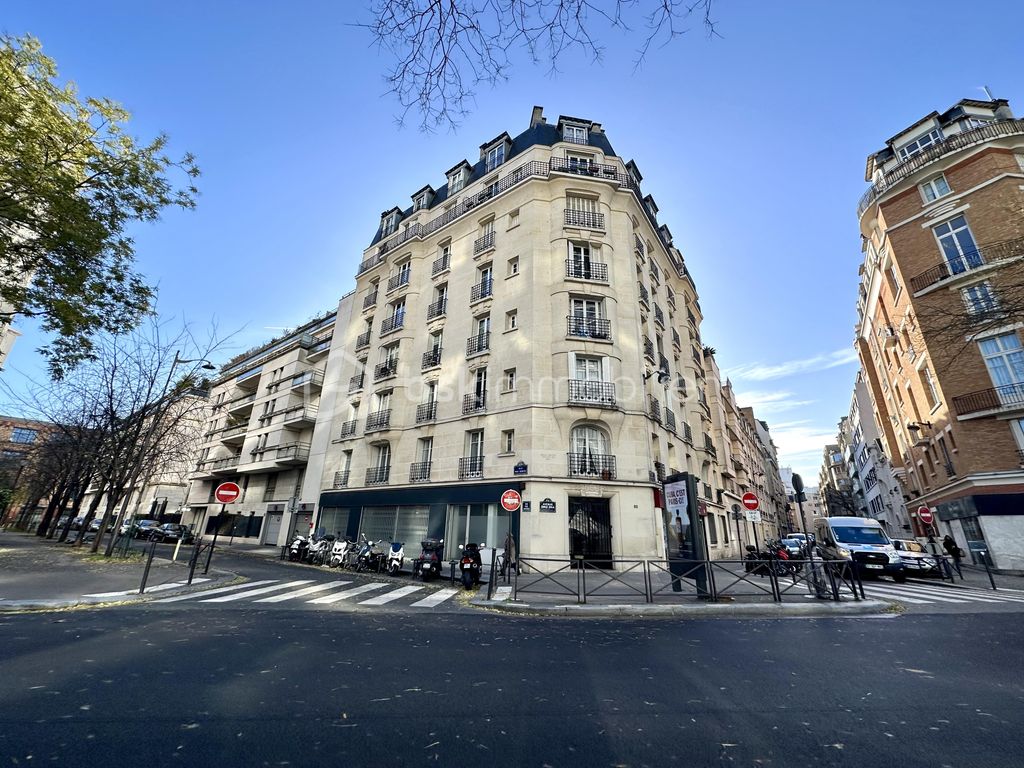 Achat appartement à vendre 4 pièces 90 m² - Paris 15ème arrondissement