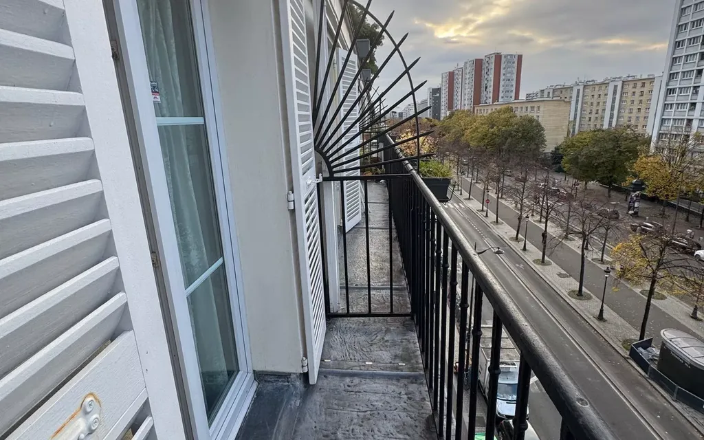 Achat appartement à vendre 3 pièces 52 m² - Paris 19ème arrondissement