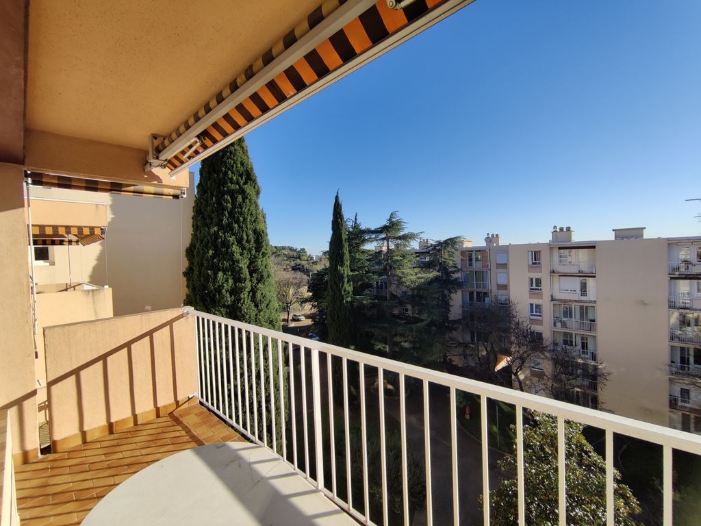 Achat appartement à vendre 4 pièces 83 m² - Nîmes