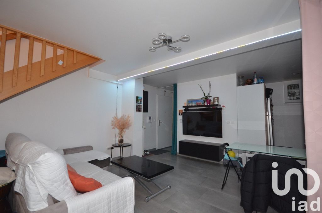 Achat appartement à vendre 3 pièces 59 m² - Corbeil-Essonnes