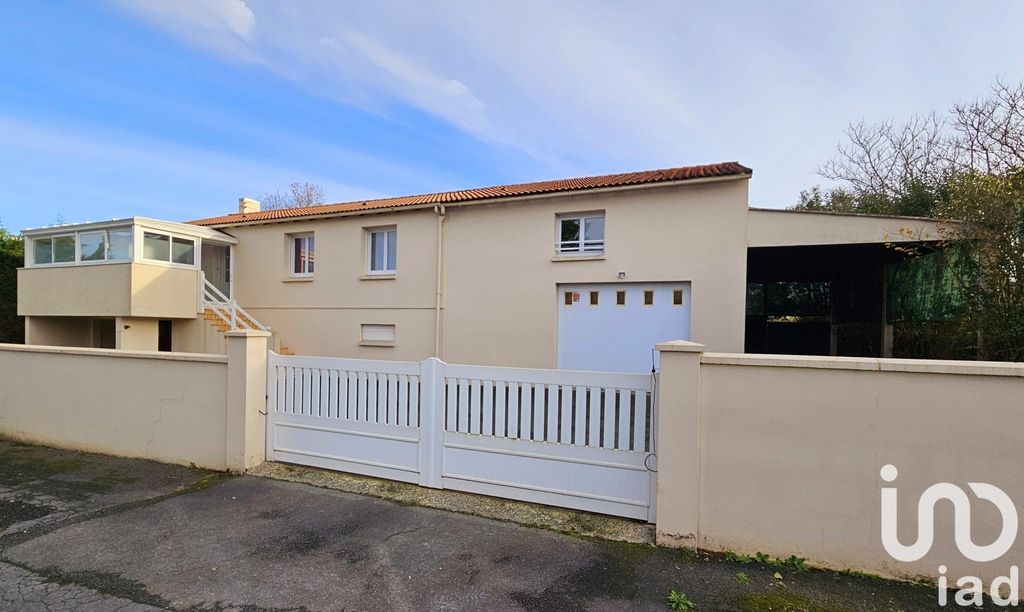 Achat maison à vendre 4 chambres 169 m² - Chantonnay