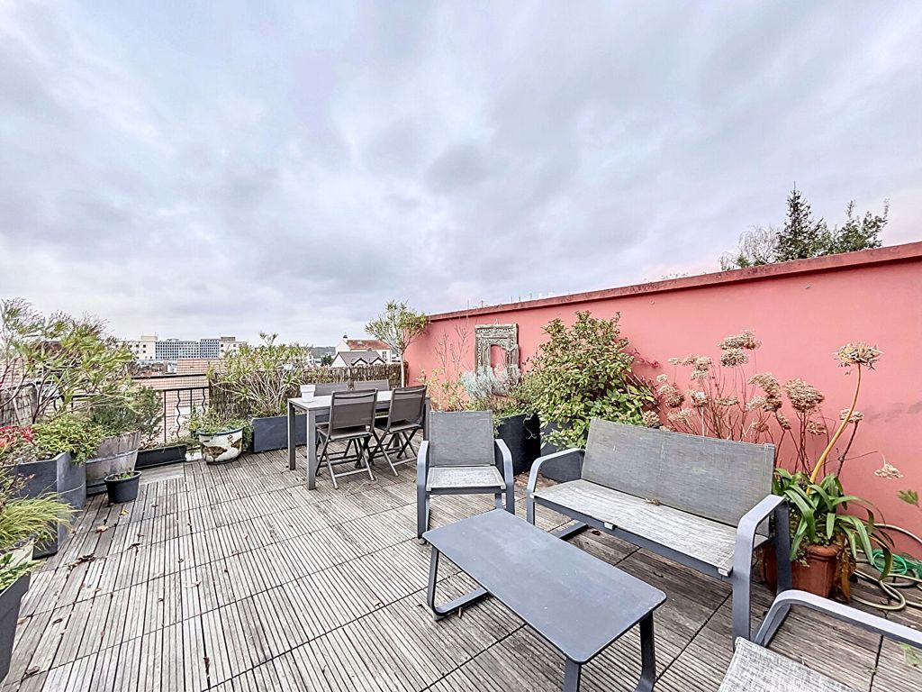 Achat maison à vendre 4 chambres 153 m² - Suresnes