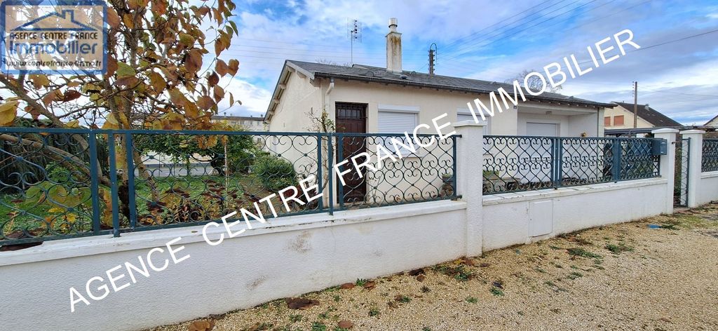 Achat maison à vendre 3 chambres 80 m² - Saint-Florent-sur-Cher