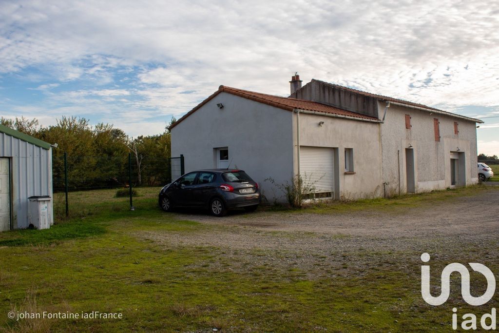 Achat maison à vendre 2 chambres 100 m² - Saint-Denis-la-Chevasse