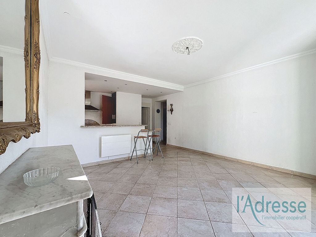 Achat appartement à vendre 3 pièces 64 m² - Saint-Raphaël