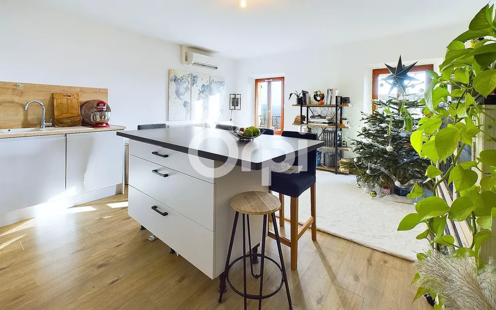 Achat appartement à vendre 4 pièces 71 m² - Montauroux