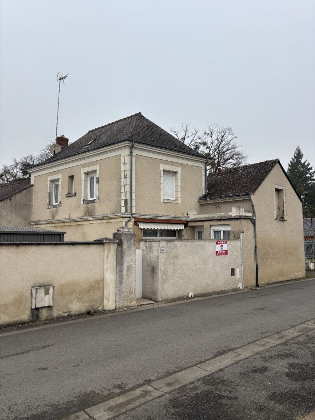 Achat maison à vendre 3 chambres 135 m² - Vernou-sur-Brenne