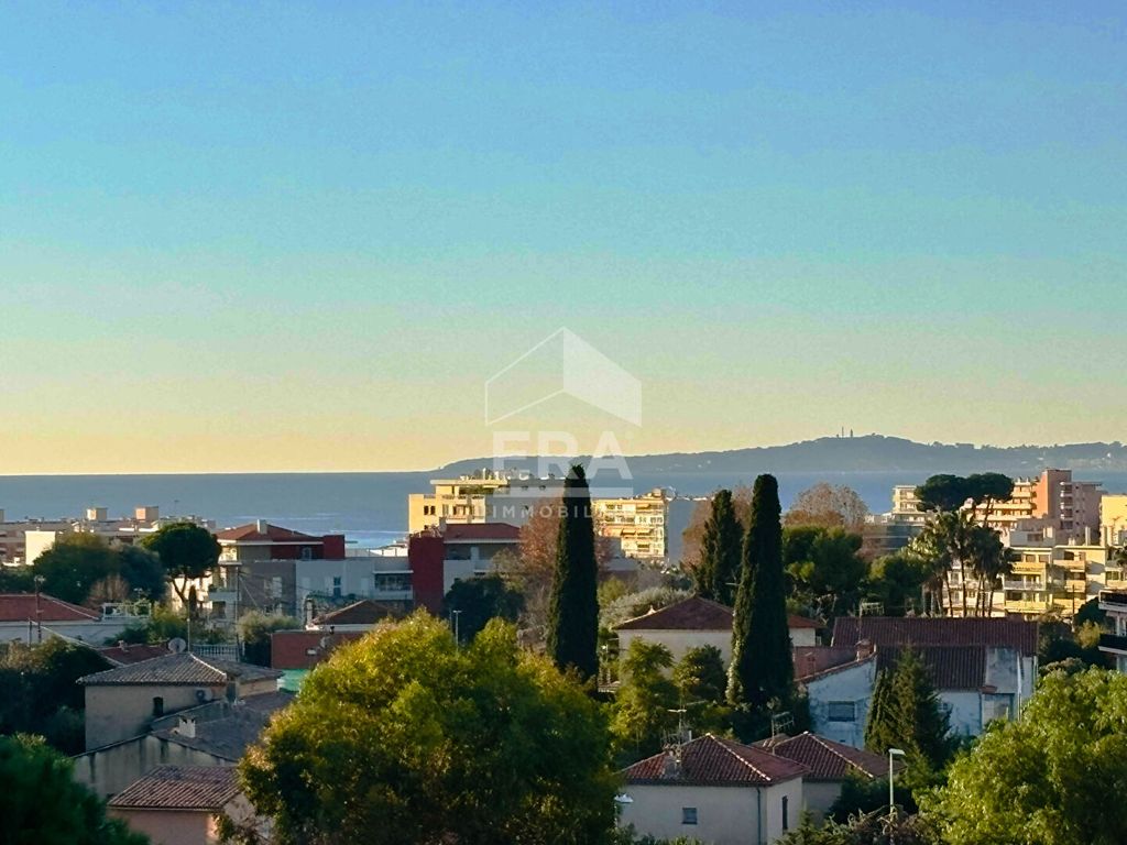 Achat appartement à vendre 3 pièces 67 m² - Cagnes-sur-Mer