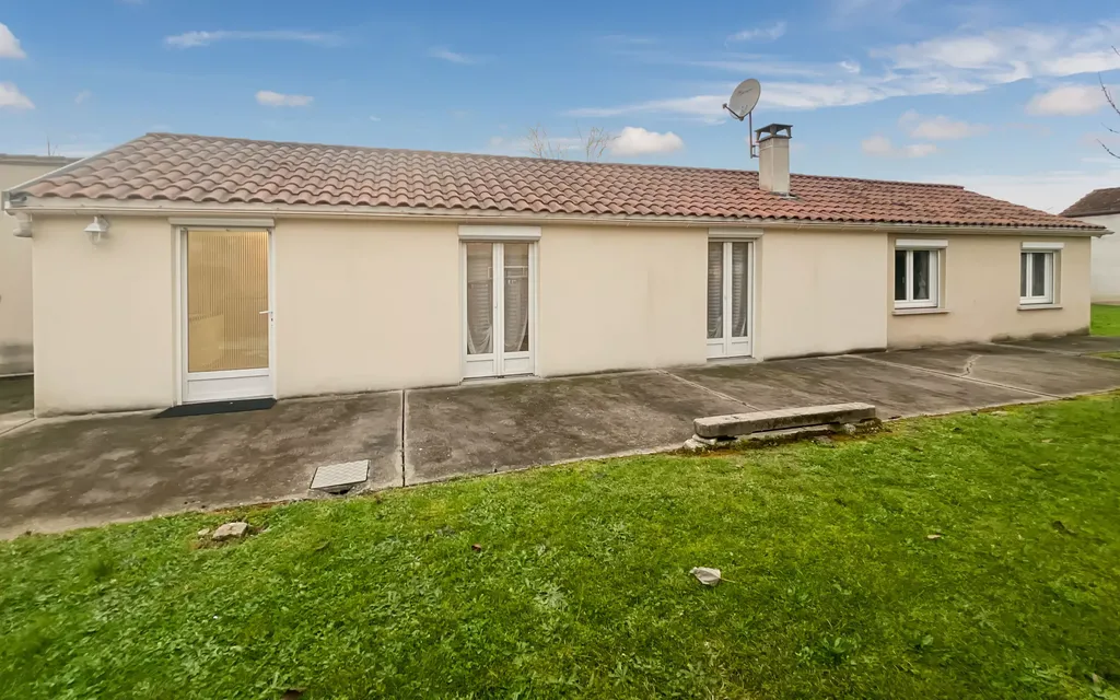 Achat maison à vendre 2 chambres 80 m² - Périgueux