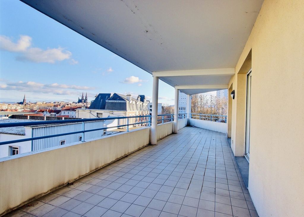 Achat appartement à vendre 4 pièces 98 m² - Clermont-Ferrand