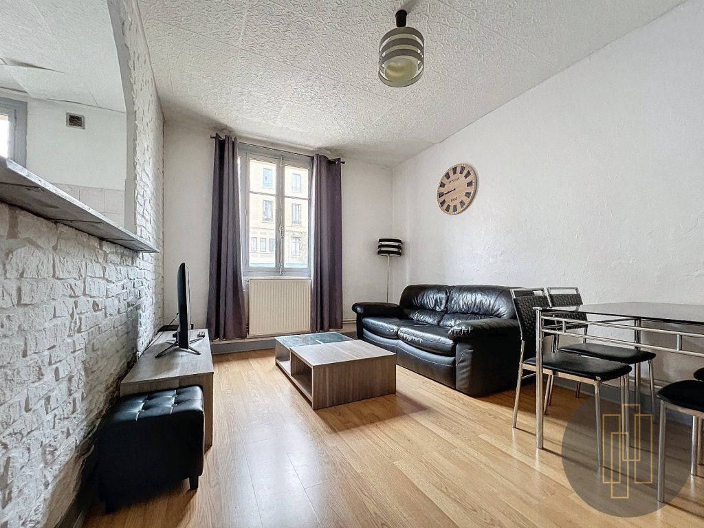 Achat appartement à vendre 2 pièces 44 m² - Villefranche-sur-Saône