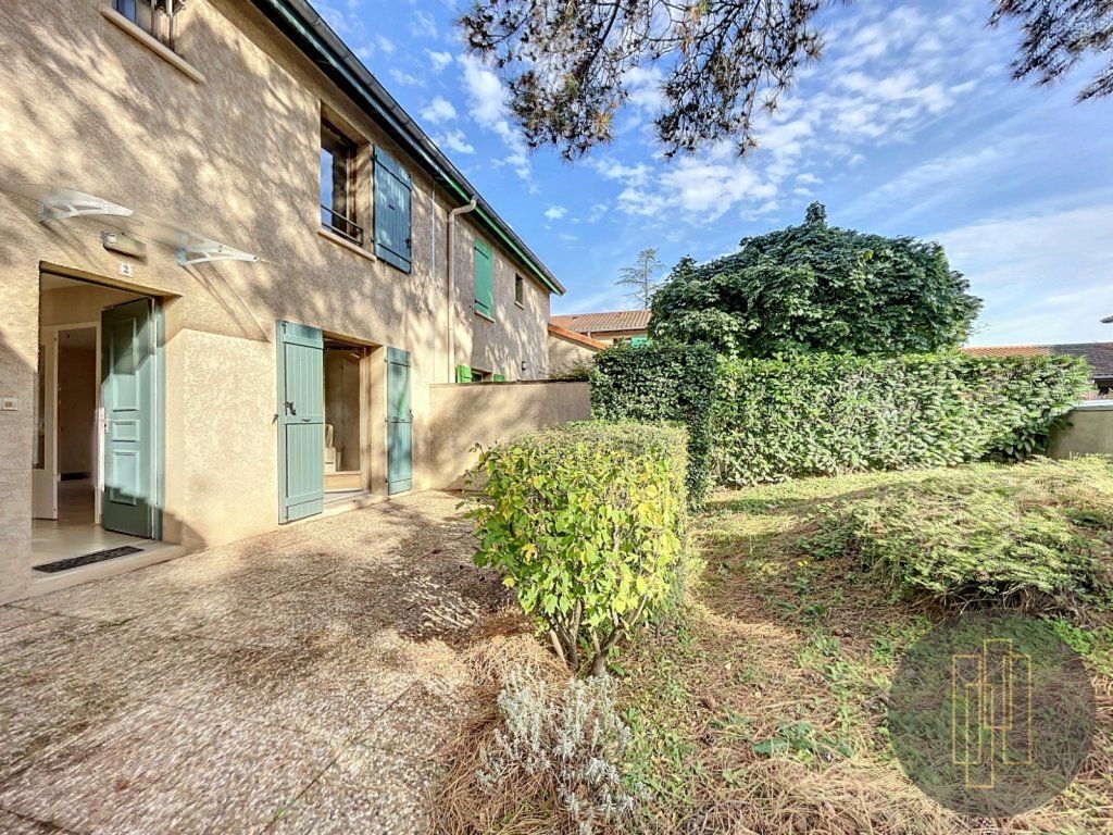 Achat maison à vendre 3 chambres 88 m² - Villefranche-sur-Saône